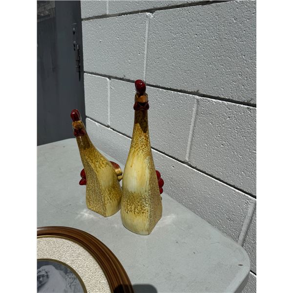 Rooster decor