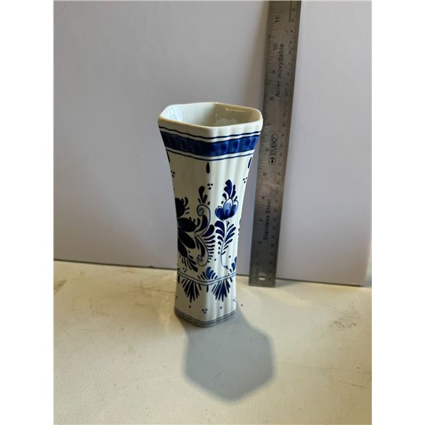Delft Holland vase
