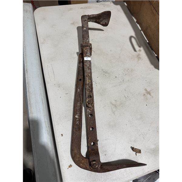 Antique brick tongs
