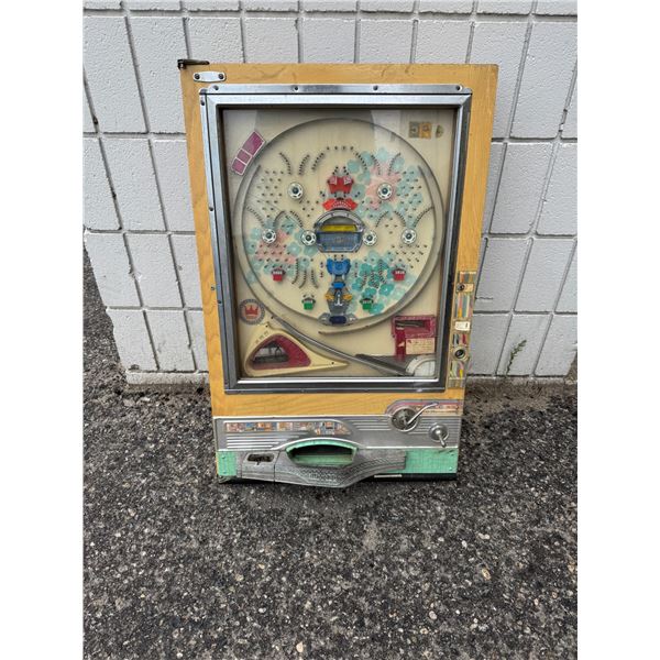 Antique pinball machine untested