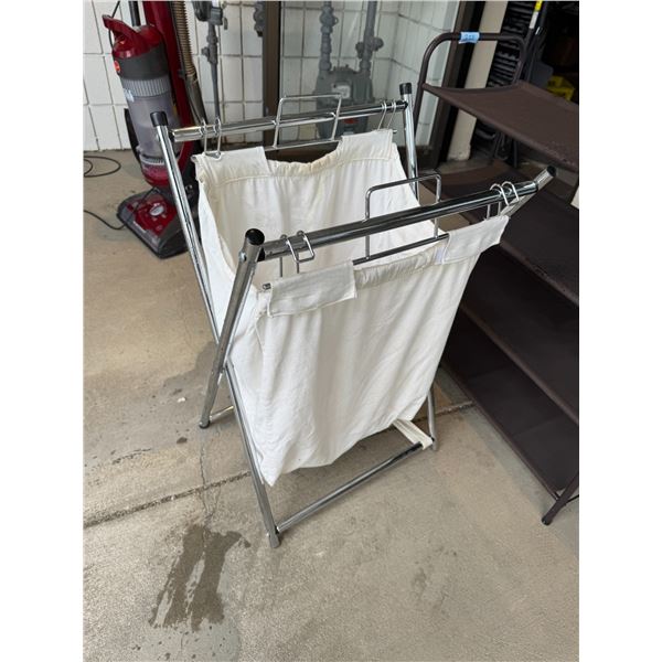 Folding laundry basket