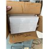 Image 1 : 3 floating shelves