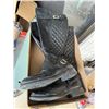 Image 1 : Boots size 8