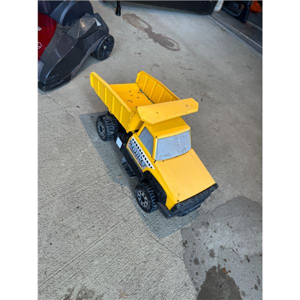 Metal Tonka truck