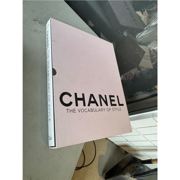 Chanel the vocabulary of style book