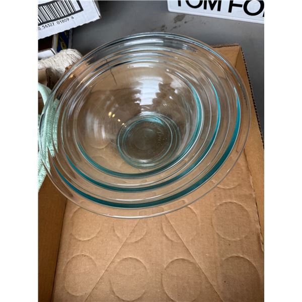 Pyrex mixing bowls