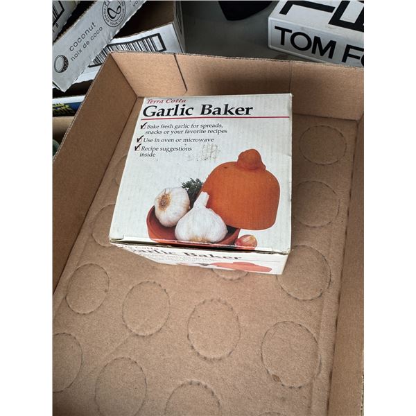 Garlic baker