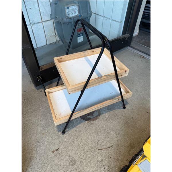 Tray stand
