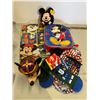Image 1 : Mickey Mouse collectibles