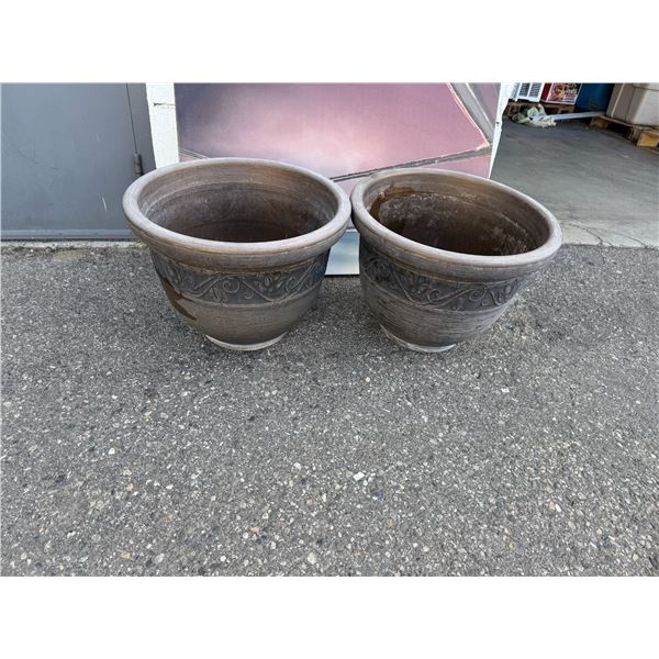 Plant pots
