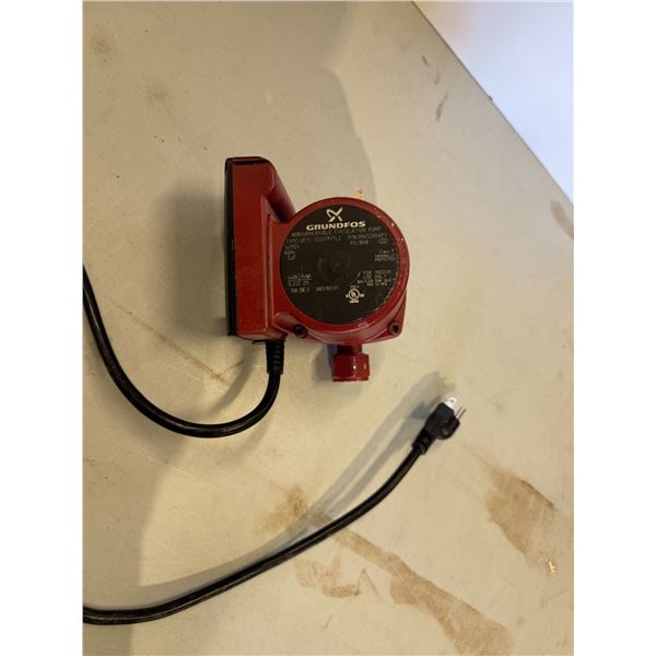 Non-submersible circulation pump