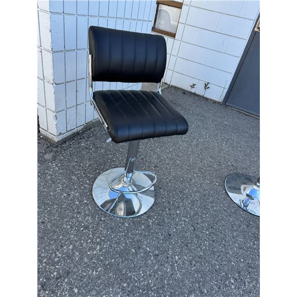 Adjustable stool
