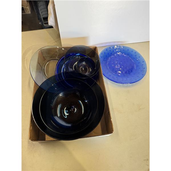 Blue dishes