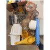 Image 1 : Kitchen items