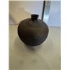 Image 1 : Signed pottery vase