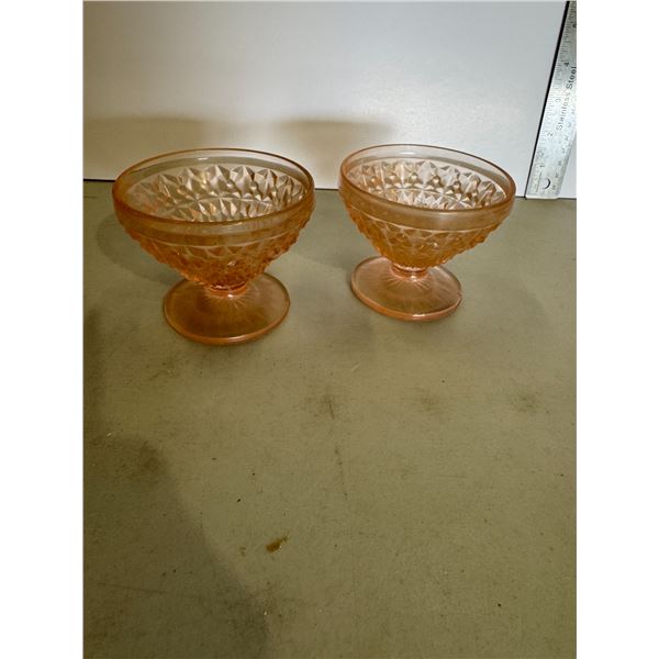 Vintage Jeannette Holiday Buttons & amp; Bows Pink Depression Glass Sherbert Rays