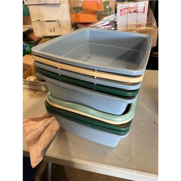 Small organizing tubs