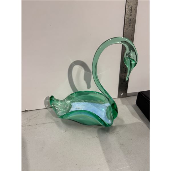 Glass swan