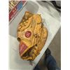 Image 1 : Ball glove