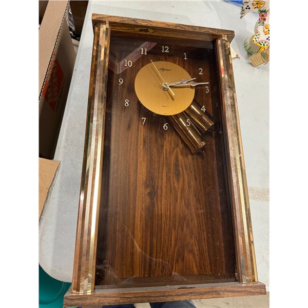 Vintage Alpine quartz clock