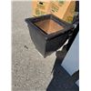 Image 1 : Planter