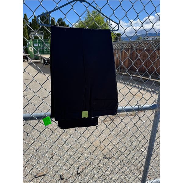 Dockers pants size 36