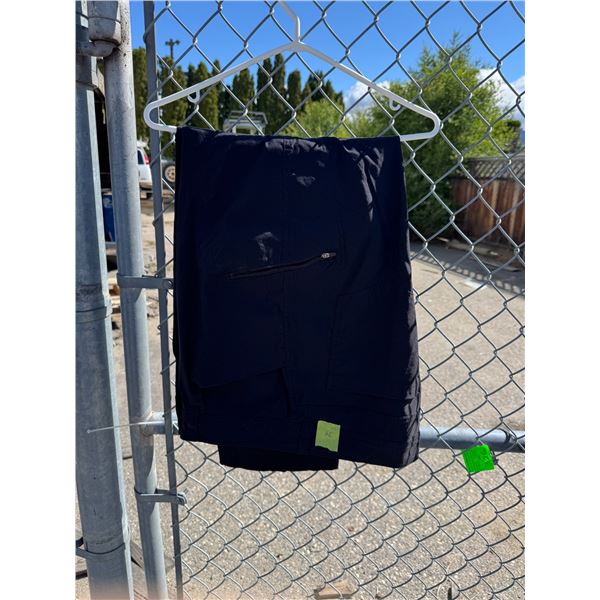 BC clothing size 38 pants
