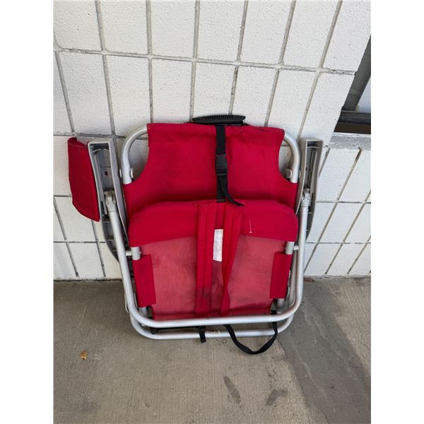 Folding camp chair