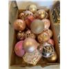 Image 1 : Christmas decorations
