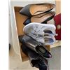 Image 1 : Shoes size 9, Ish