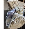 Image 1 : Wool blanket, and other items