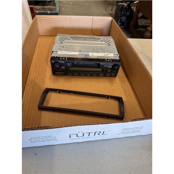 Toyota deck stereo
