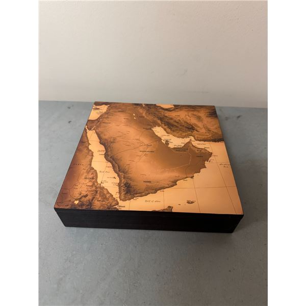 Bateel UAE gift box