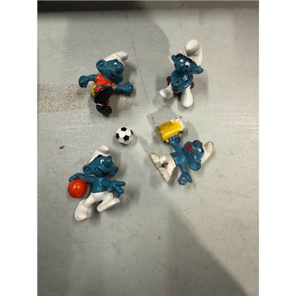 Smurf figurines