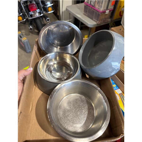 Pet dishes