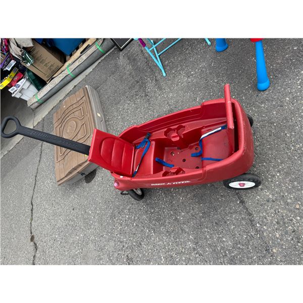 Radio flyer wagon
