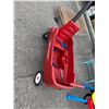 Image 2 : Radio flyer wagon