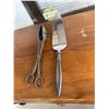 Image 1 : Pie server and ice tongs