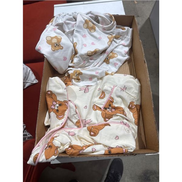 Weekend addition, small clothing