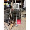 Image 1 : Assorted shovels