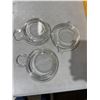 Image 1 : Pyrex glass lids