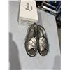 Image 1 : Shoes size 9