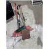 Image 1 : Rakes shovel Snowbrush