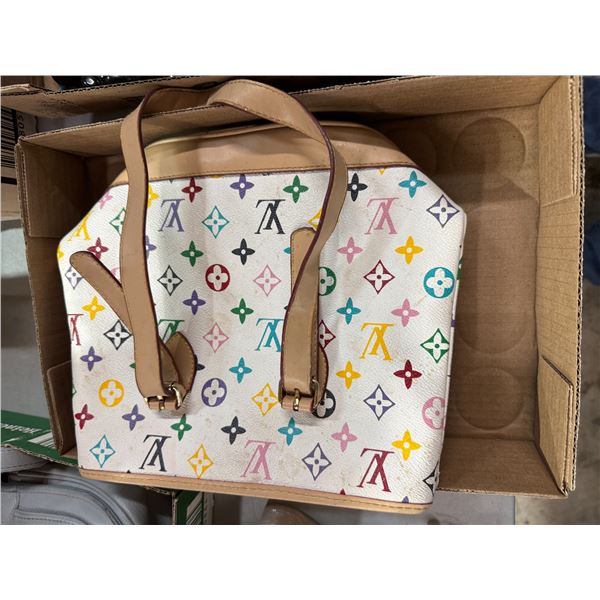 LV purse