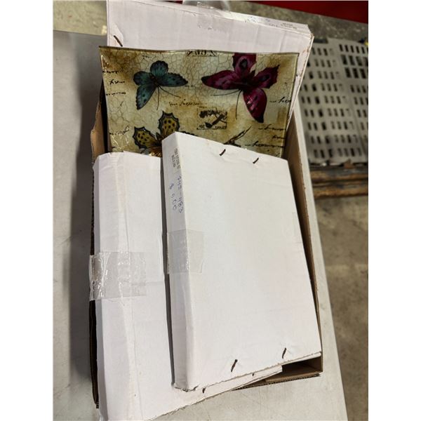 3 butterfly decor, trays