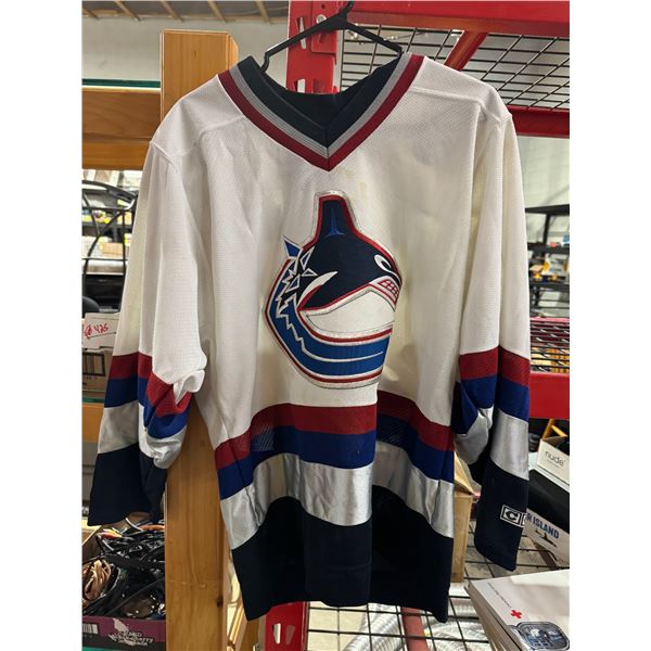 Connect jersey size small