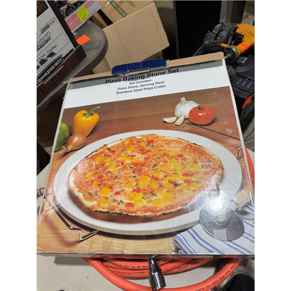 Pizza, baking stone set