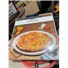 Image 1 : Pizza, baking stone set