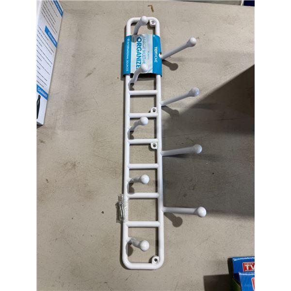 Multi hook organizer