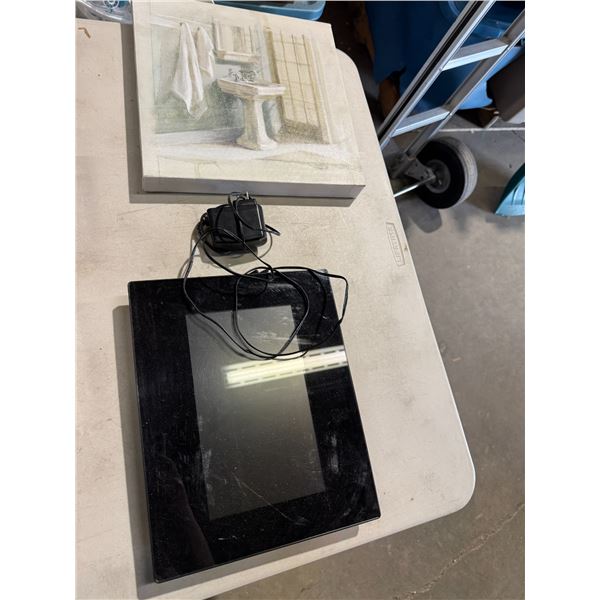 Wall decor, and photo frame